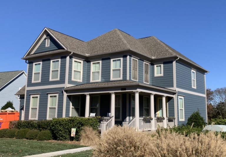 James Hardie Cedarwood ColorPlus Horizontal Lap Siding – Evening Blue on a home in Pineville, NC